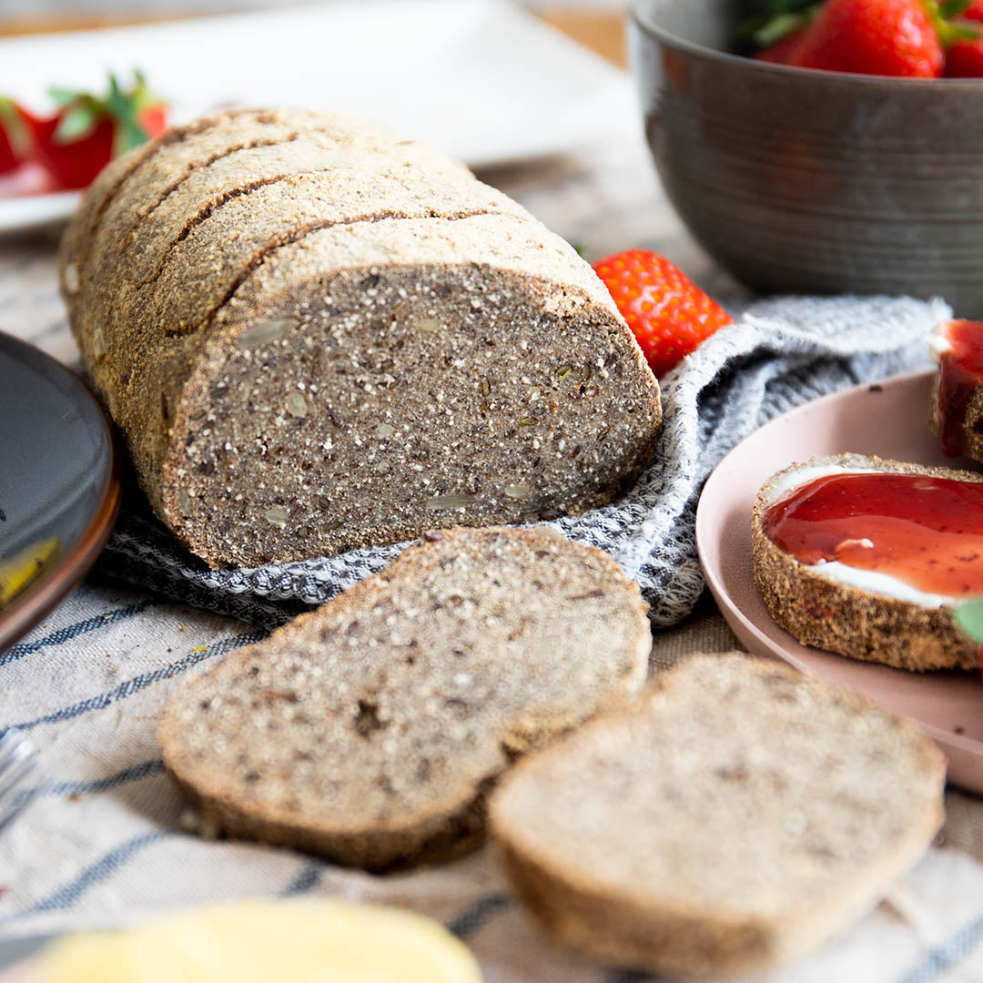 Keto Brot aus der Keto Brötchen Backmischung