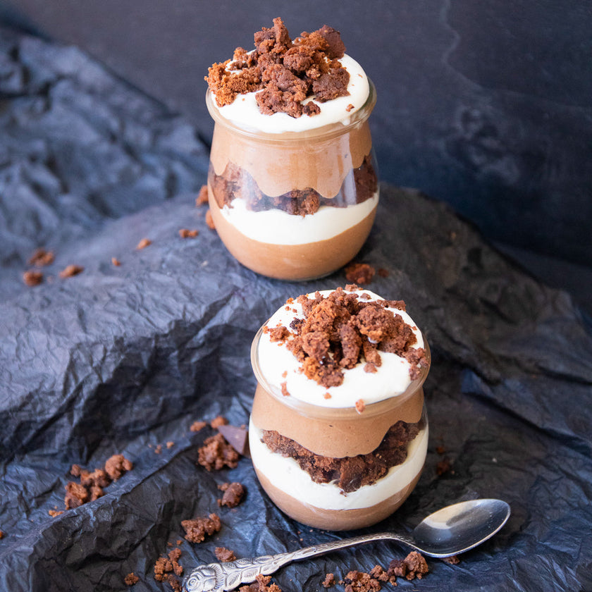 Low-Carb & Keto Brownie-Schicht-Dessert