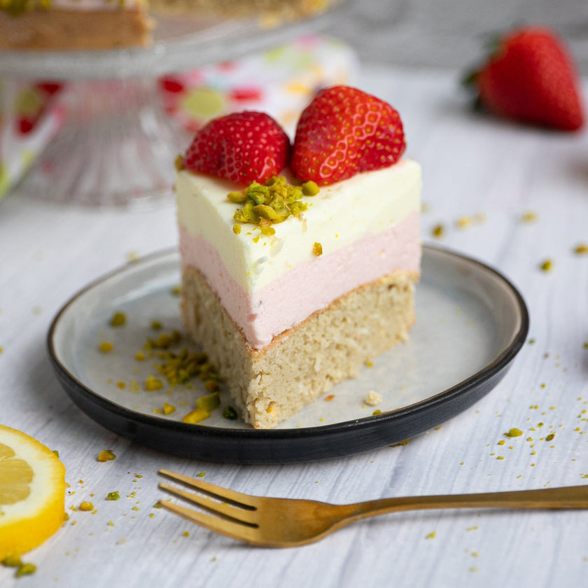 Low-Carb & Keto Erdbeer-Zitronen-Torte ohne Zuckerzusatz