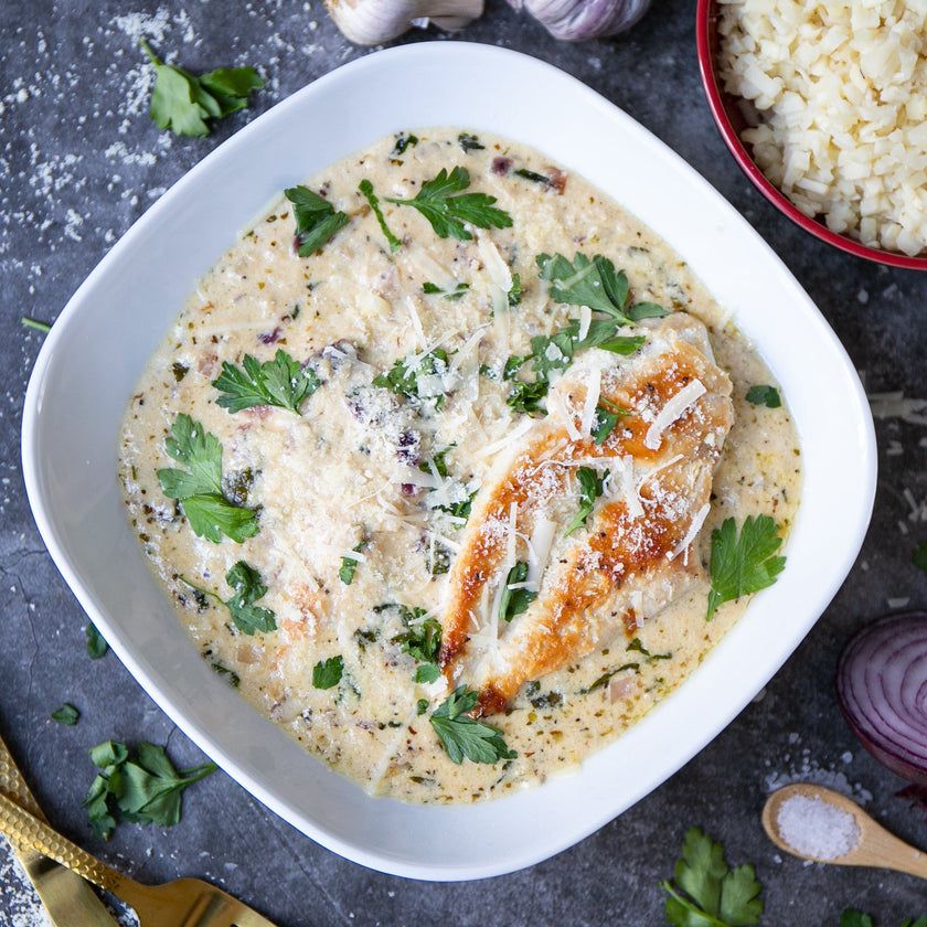 Cremiges Knoblauch-Hähnchen mit Keto-Reis