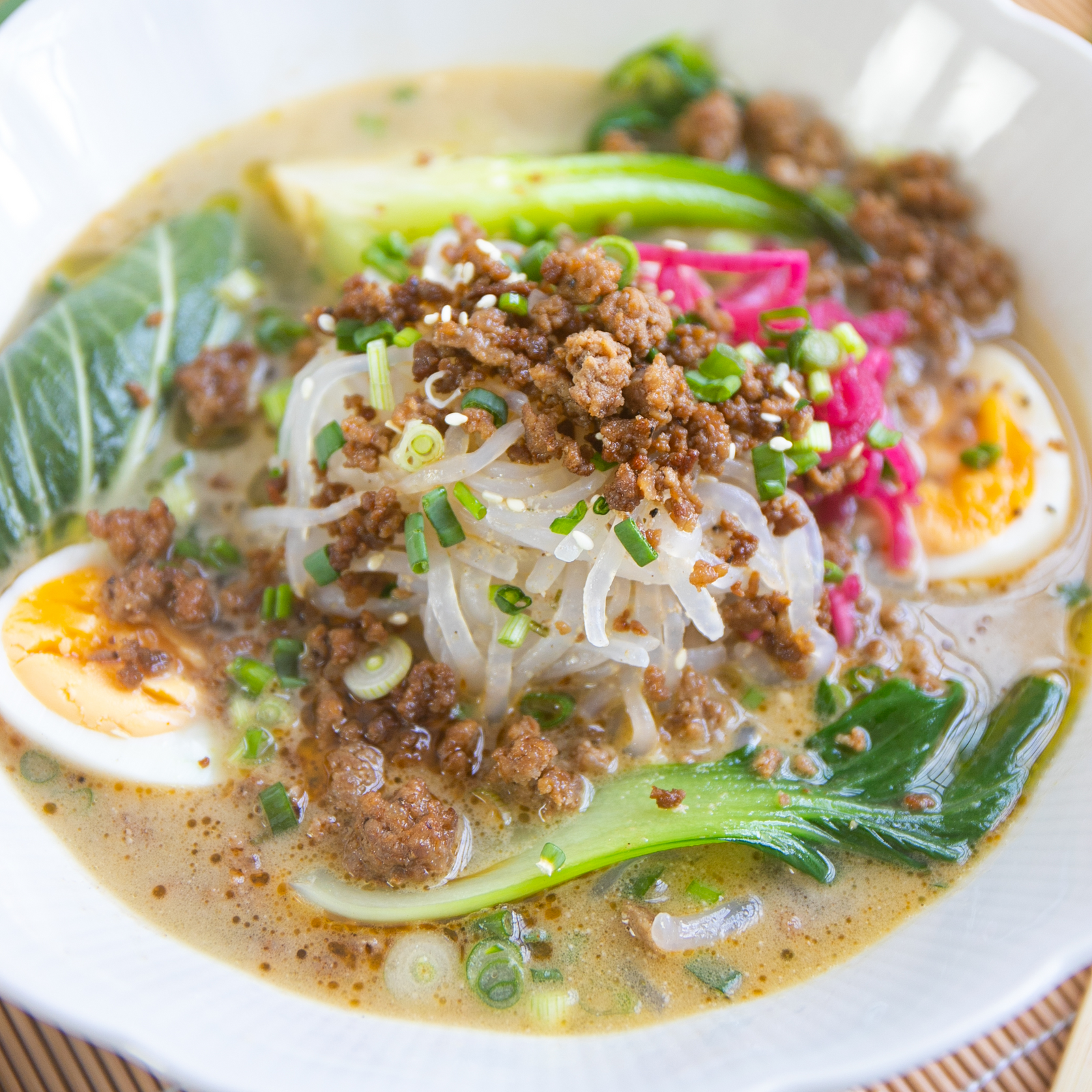 Low-Carb & Keto TanTan Nudel-Ramen