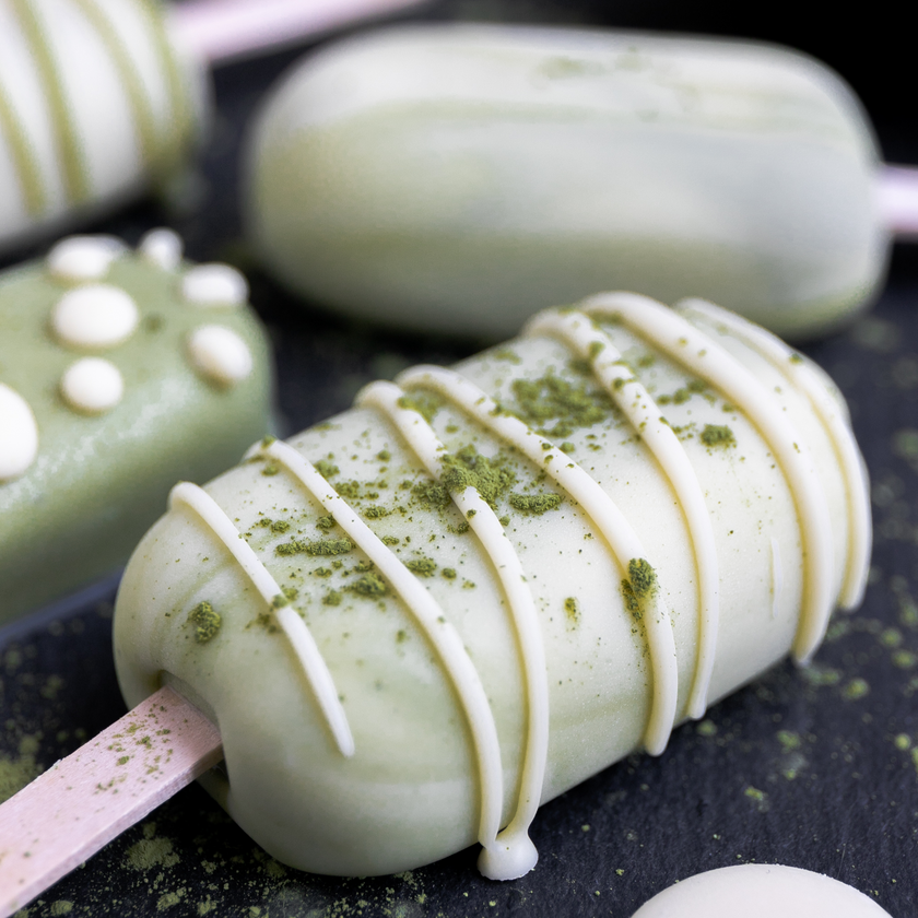 Low-Carb & Keto Matcha-Eis