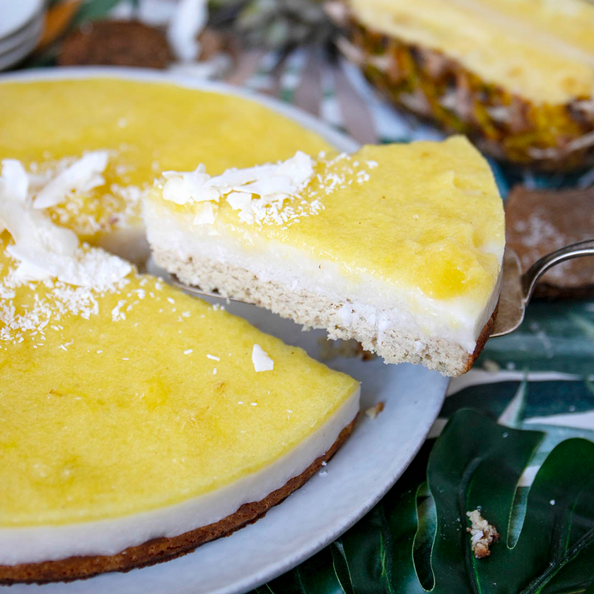 Low-Carb & Keto Ananas-Puddingtorte