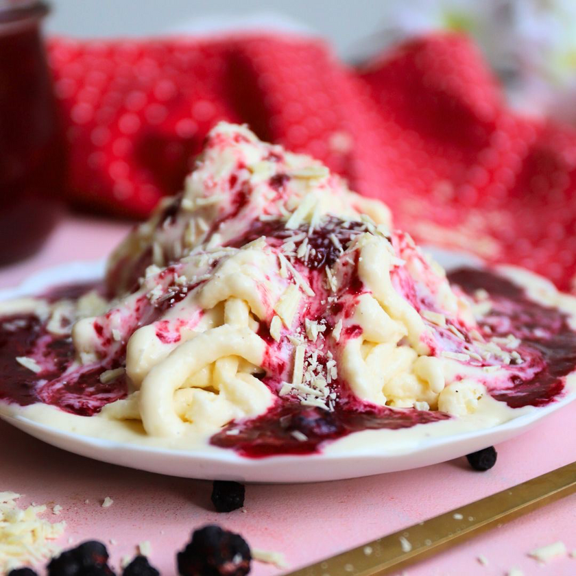 Low-Carb Spaghetti-Eis mit Sahne