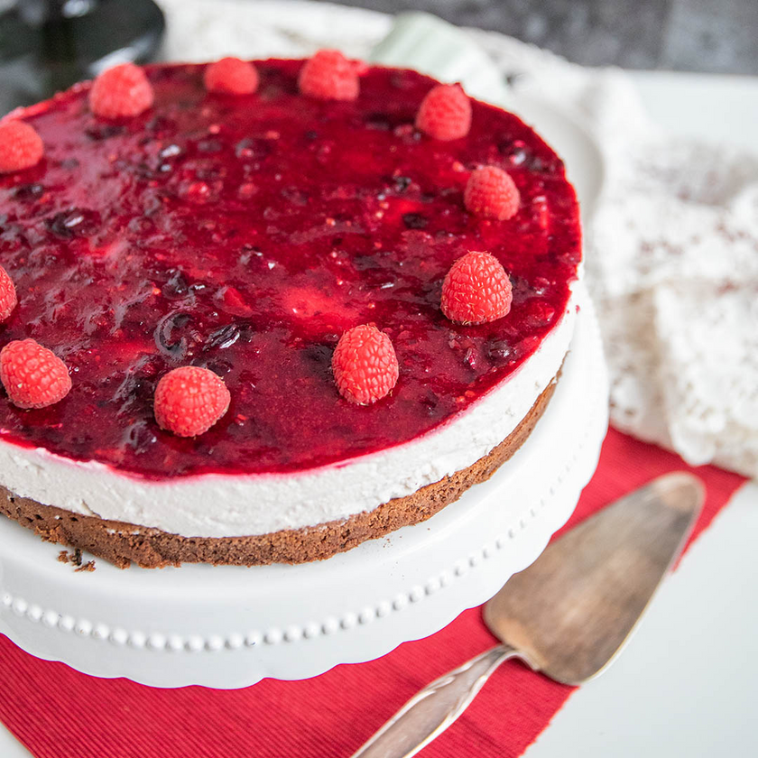 Low-Carb & Keto Himbeer-Brownie-Torte