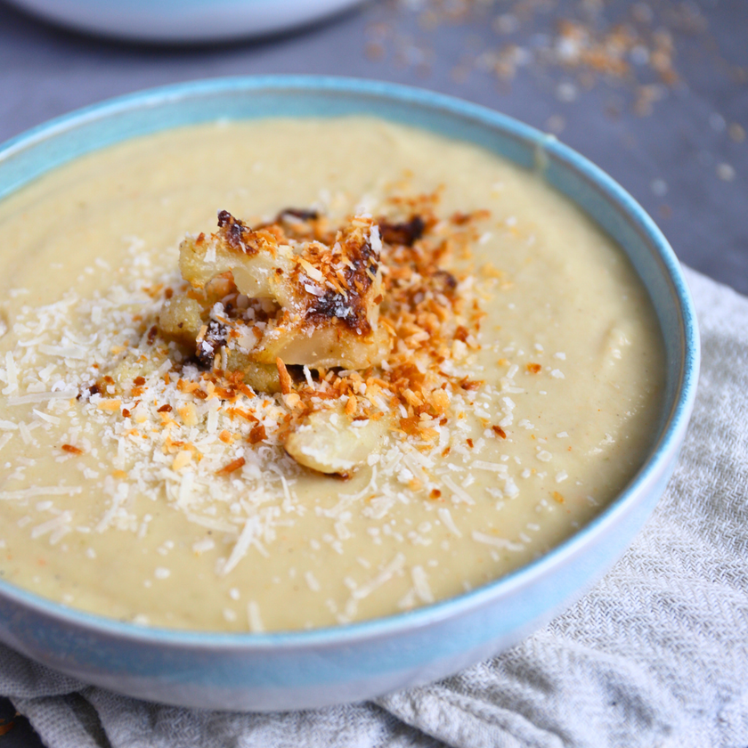 Keto Blumenkohl-Kokos-Suppe