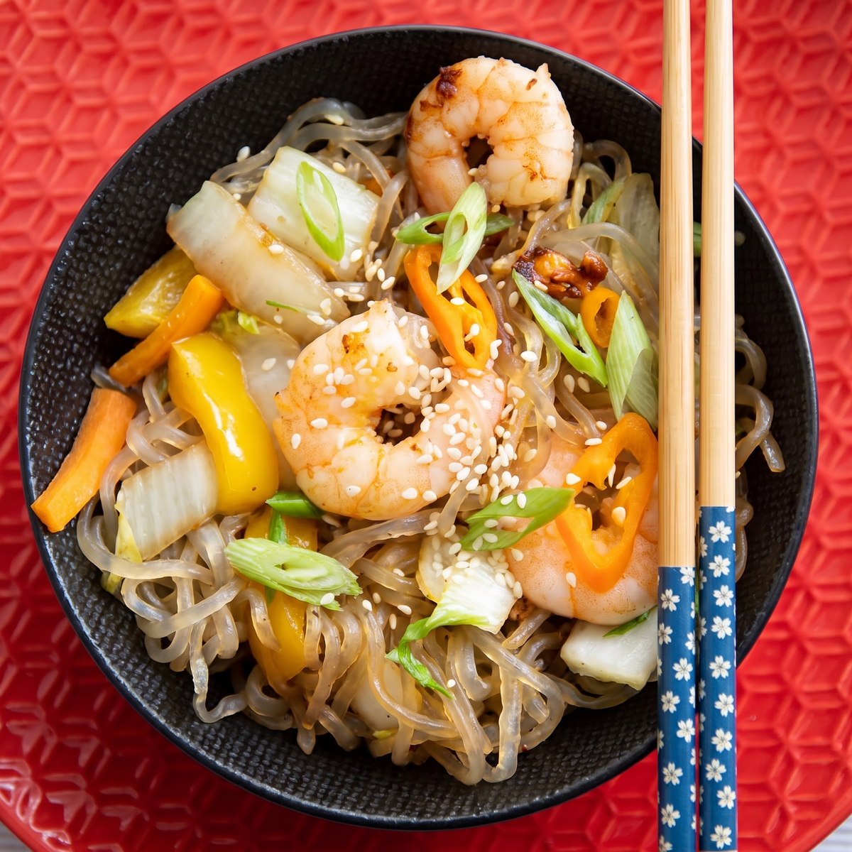 Asiatische Low-Carb & Keto Nudelpfanne