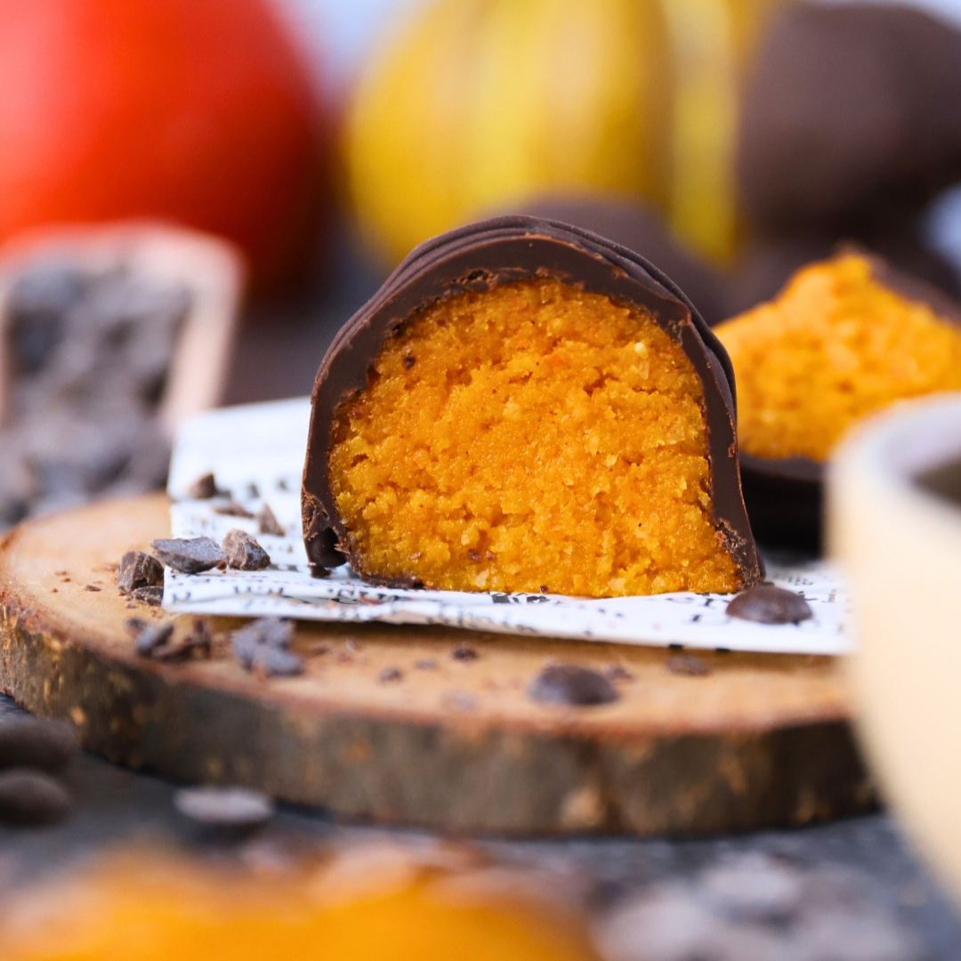 No-Bake Low-Carb Kürbis-Marzipan-Bällchen