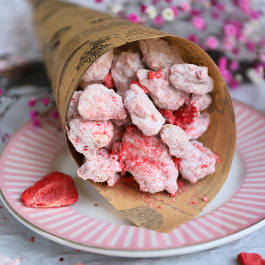Low-Carb gebrannte Mandeln – Erdbeer & Weiße Schokolade Edition