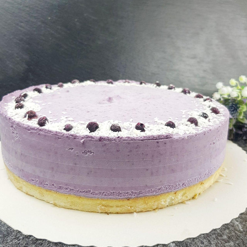 Low-Carb & Keto Beeren-Sahnetorte