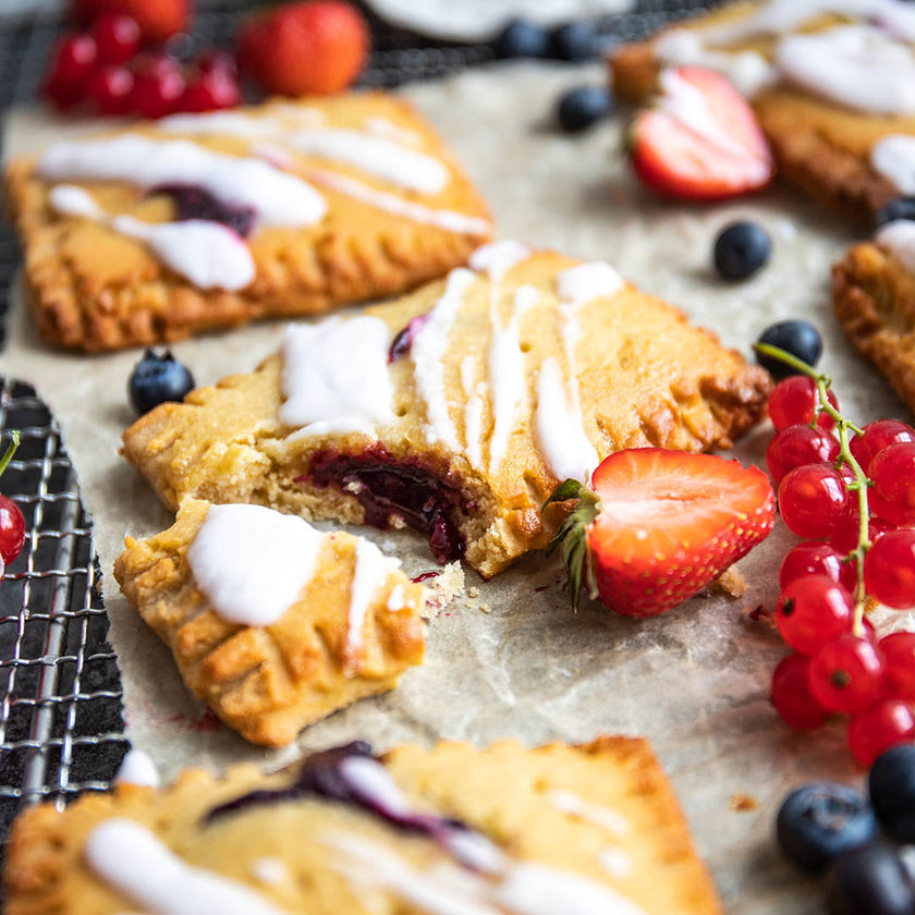 Low-Carb & Keto Doppelkekse mit Beerenfüllung