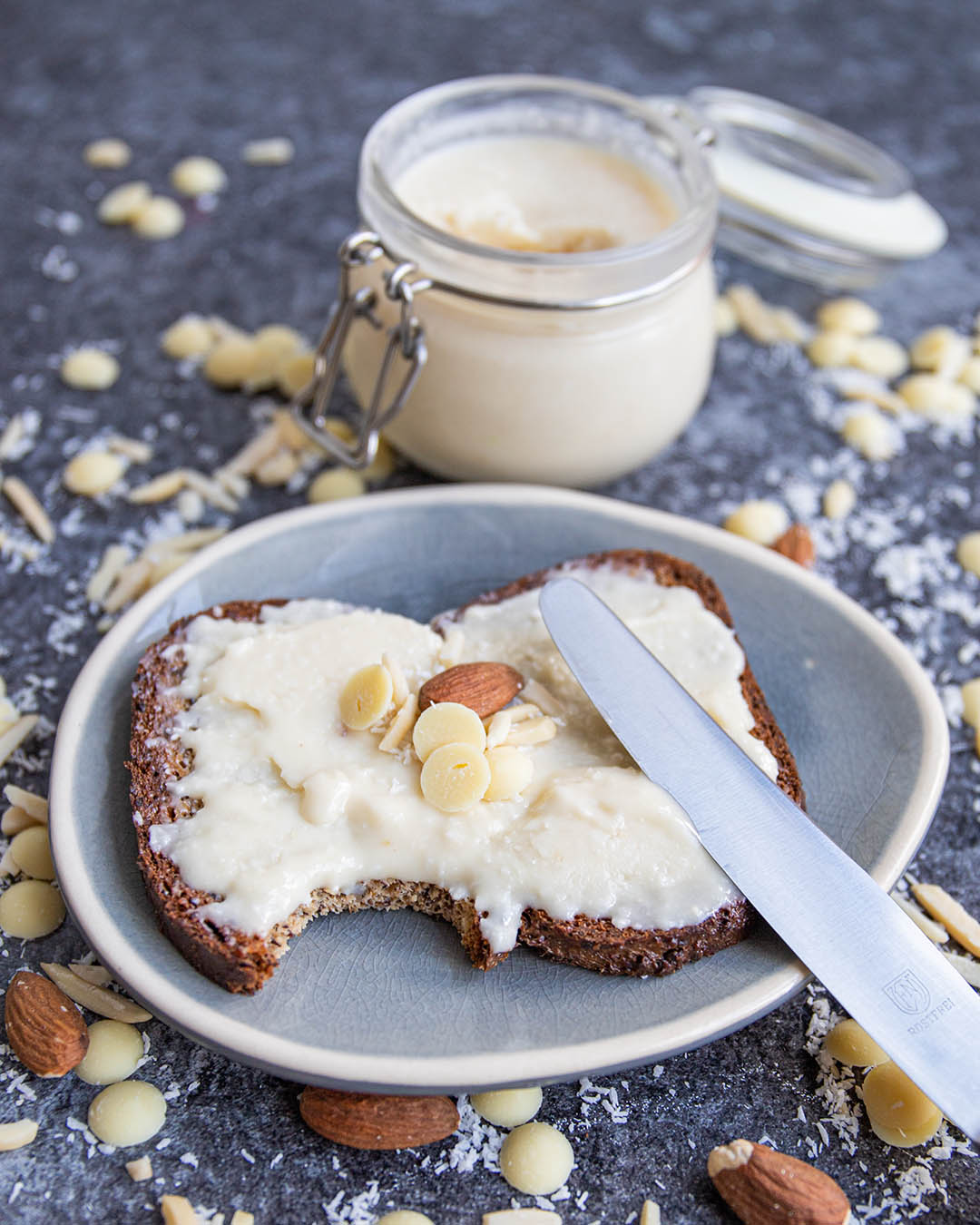 Vegane Low-Carb Zitronen-Kokosnuss-Bällchen | Simply Keto Vegane Low-Carb Zitronen-Kokosnuss-Bällchen | Simply Keto