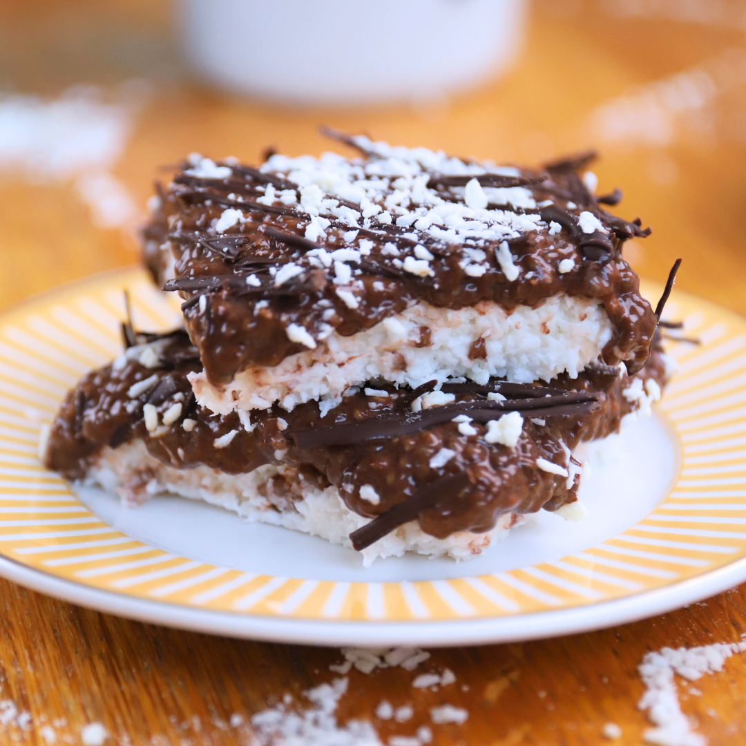 Low-Carb & Keto Schoko-Kokos Cream Cake