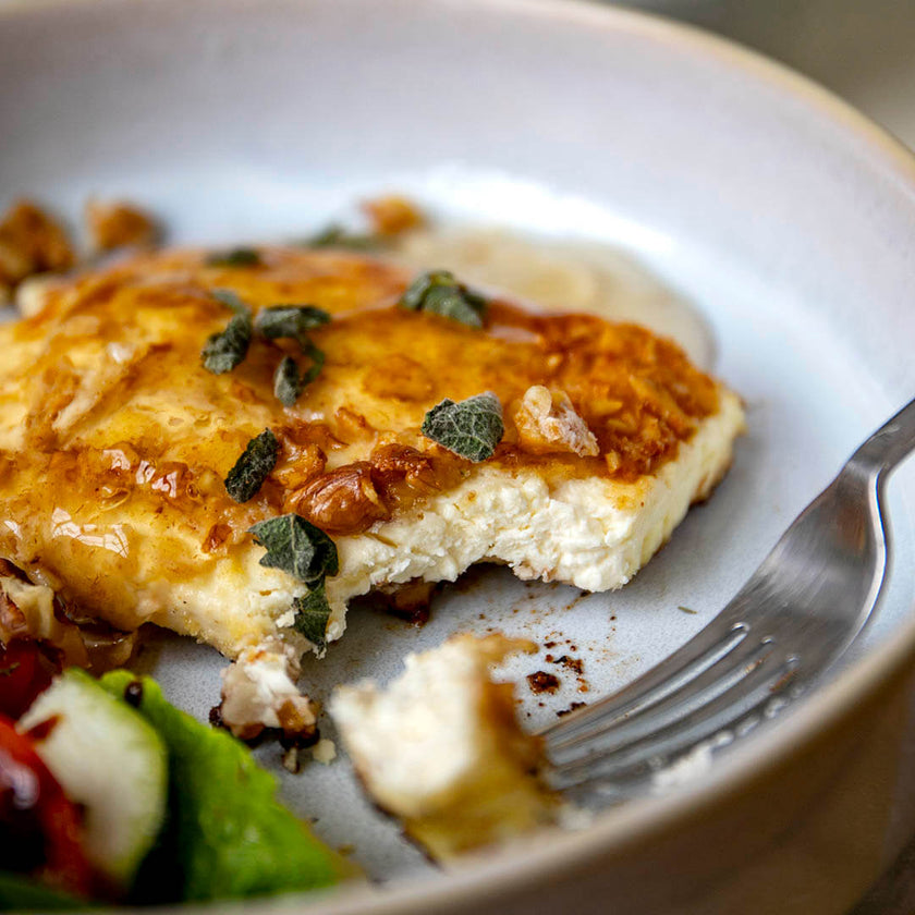 Gebackener Feta mit veganem Honig