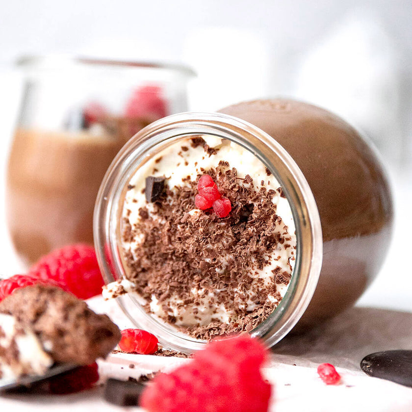 Low-Carb & Keto Mousse au Chocolat aus 2 Zutaten