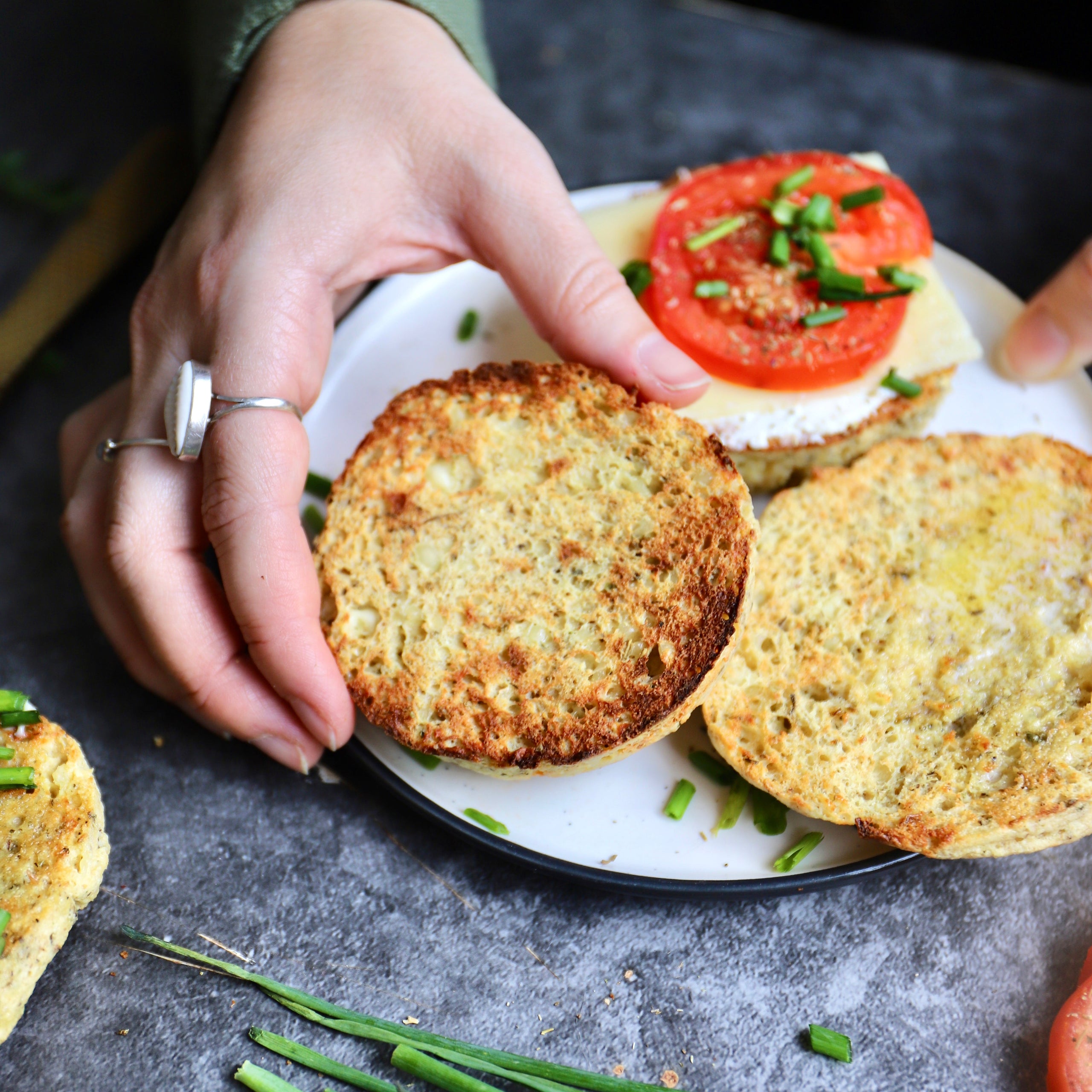 Schnelle Mikrowellen-Protein-Keto-Toasties