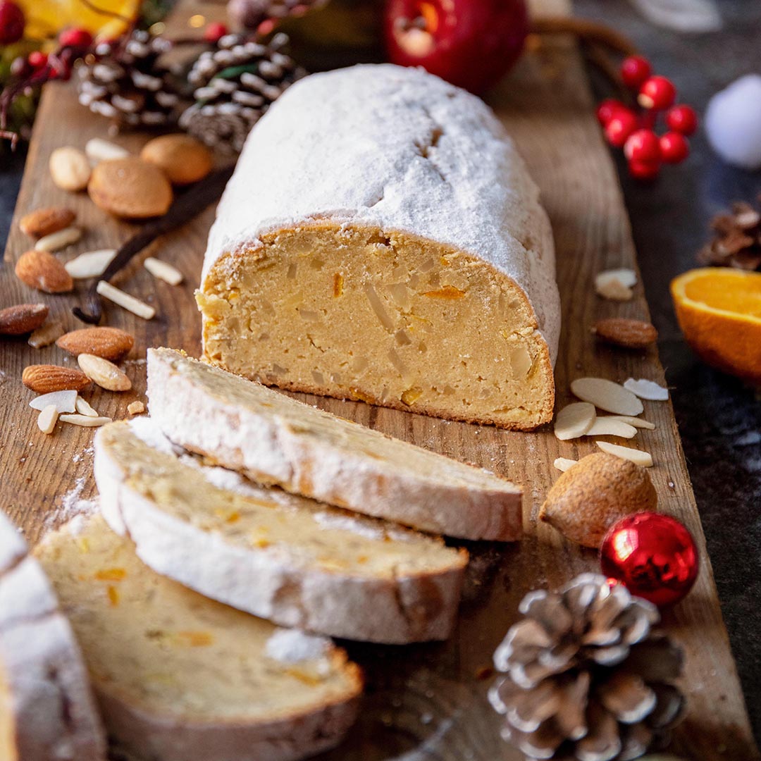 Low-Carb Mandelstollen