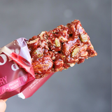 Lower-Carb* Granola Bar | Himbeere