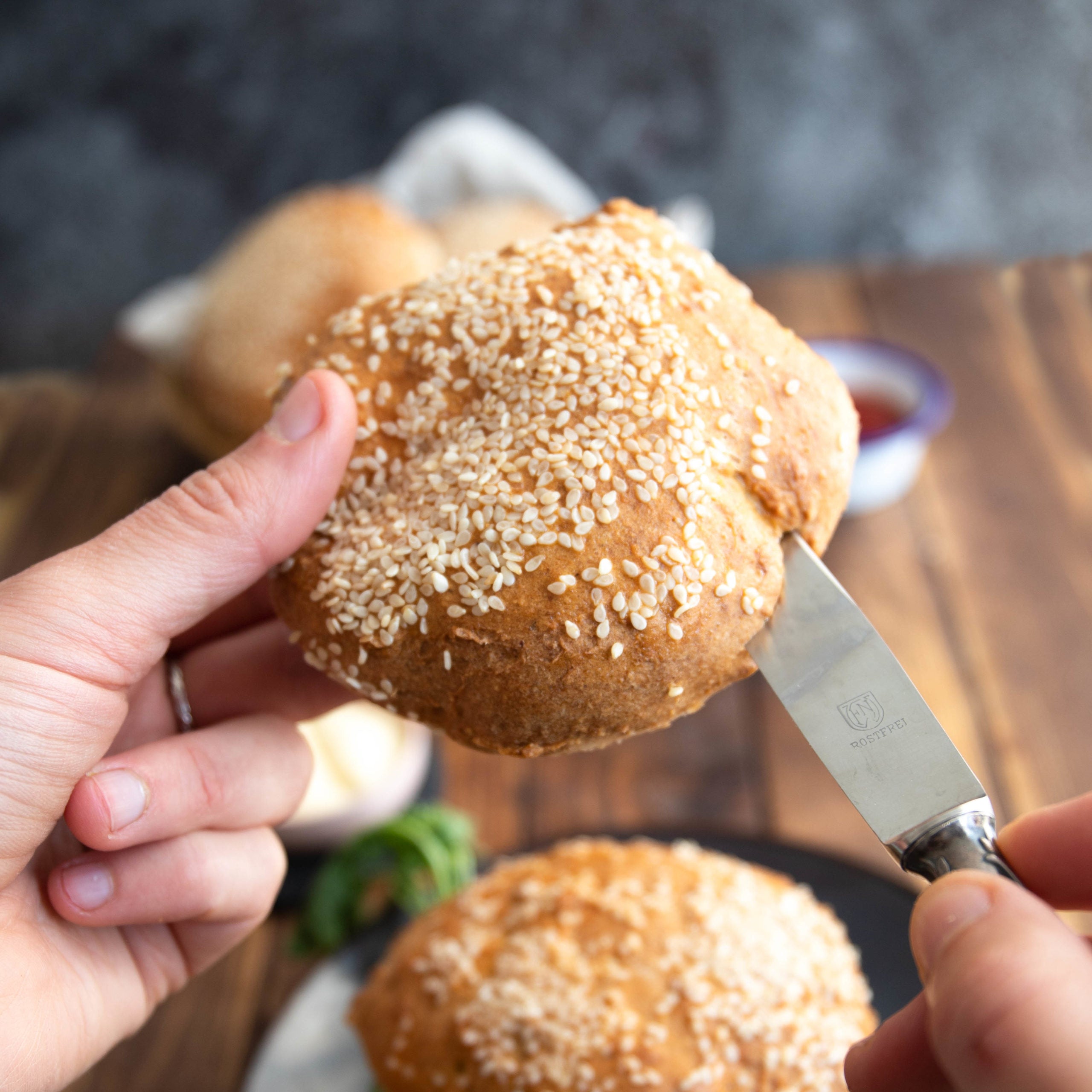 Low-Carb & Keto Burger Buns