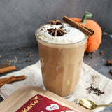 Keto Chai Latte mit Mönchsfrucht & MCT