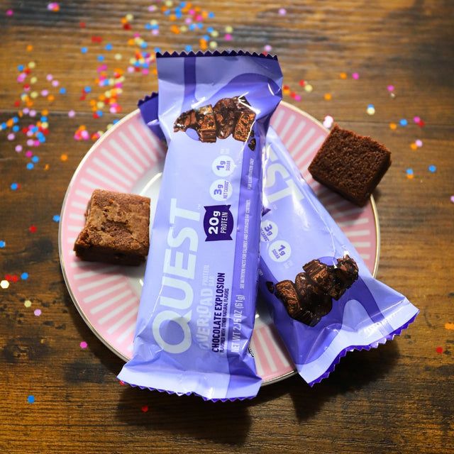 Chocolate Explosion Overload Quest Proteinriegel | Maxipack mit 12 Stück