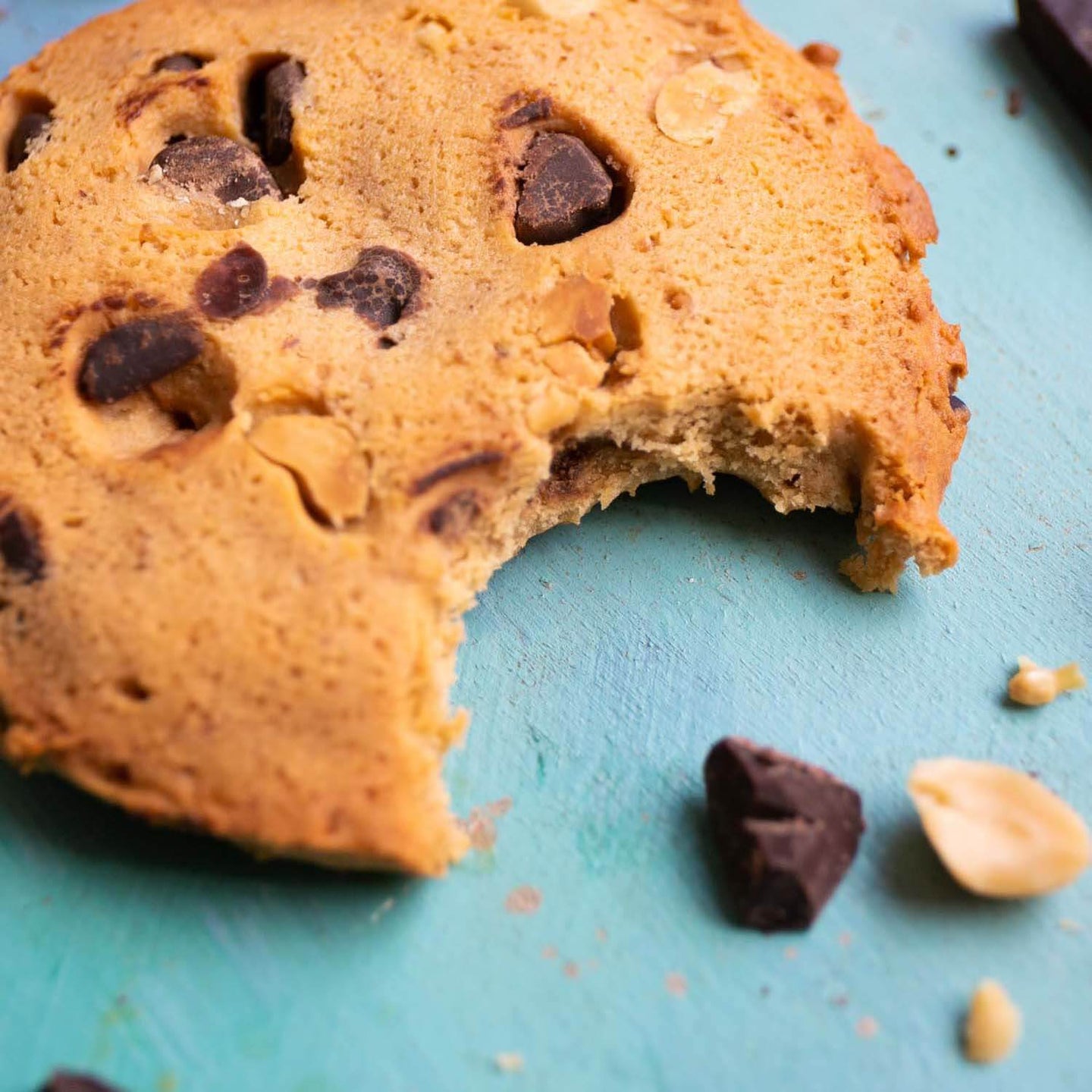 Peanut Butter Chocolate Chip Protein Cookie