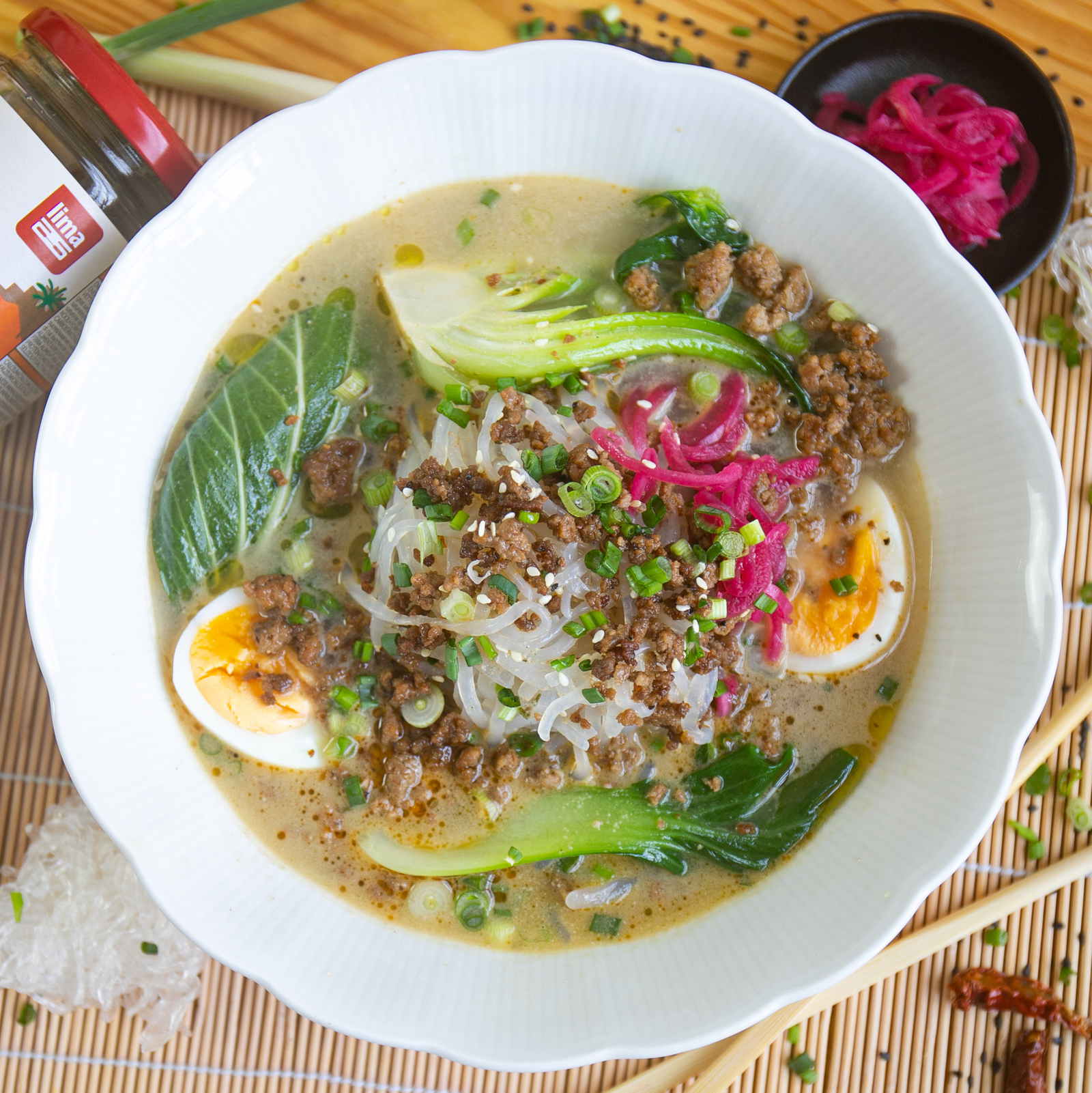 Low-Carb & Keto TanTan Nudel-Ramen