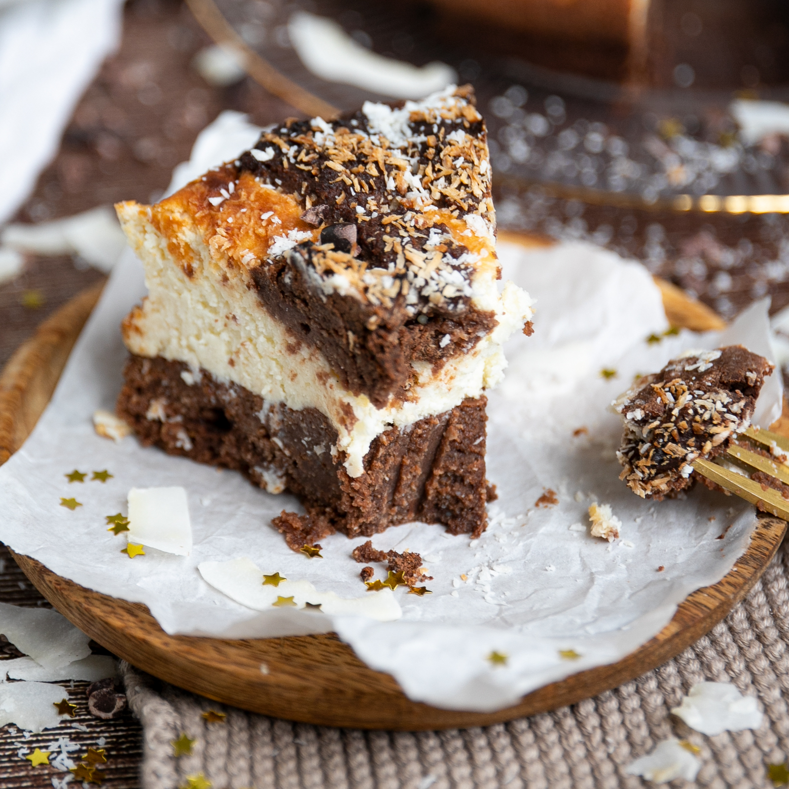 Gezupfter Low-Carb Brownie-Kokos-Kuchen