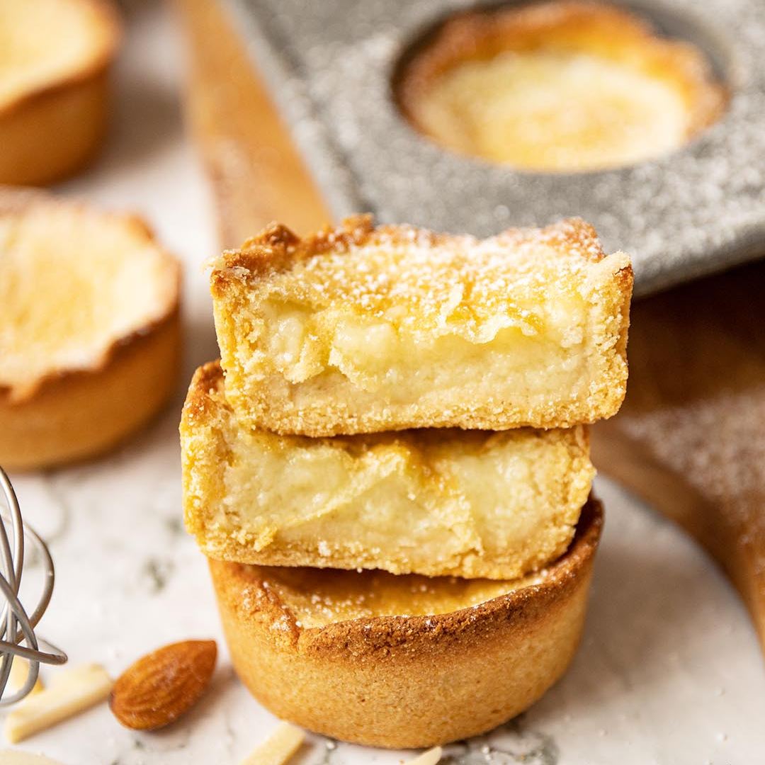Low-Carb & Keto Pastel de nata - portugiesische Puddingtörtchen
