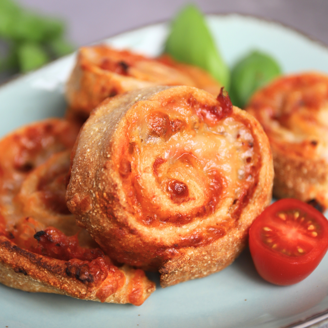 Low-Carb & Keto Pizzaschnecken