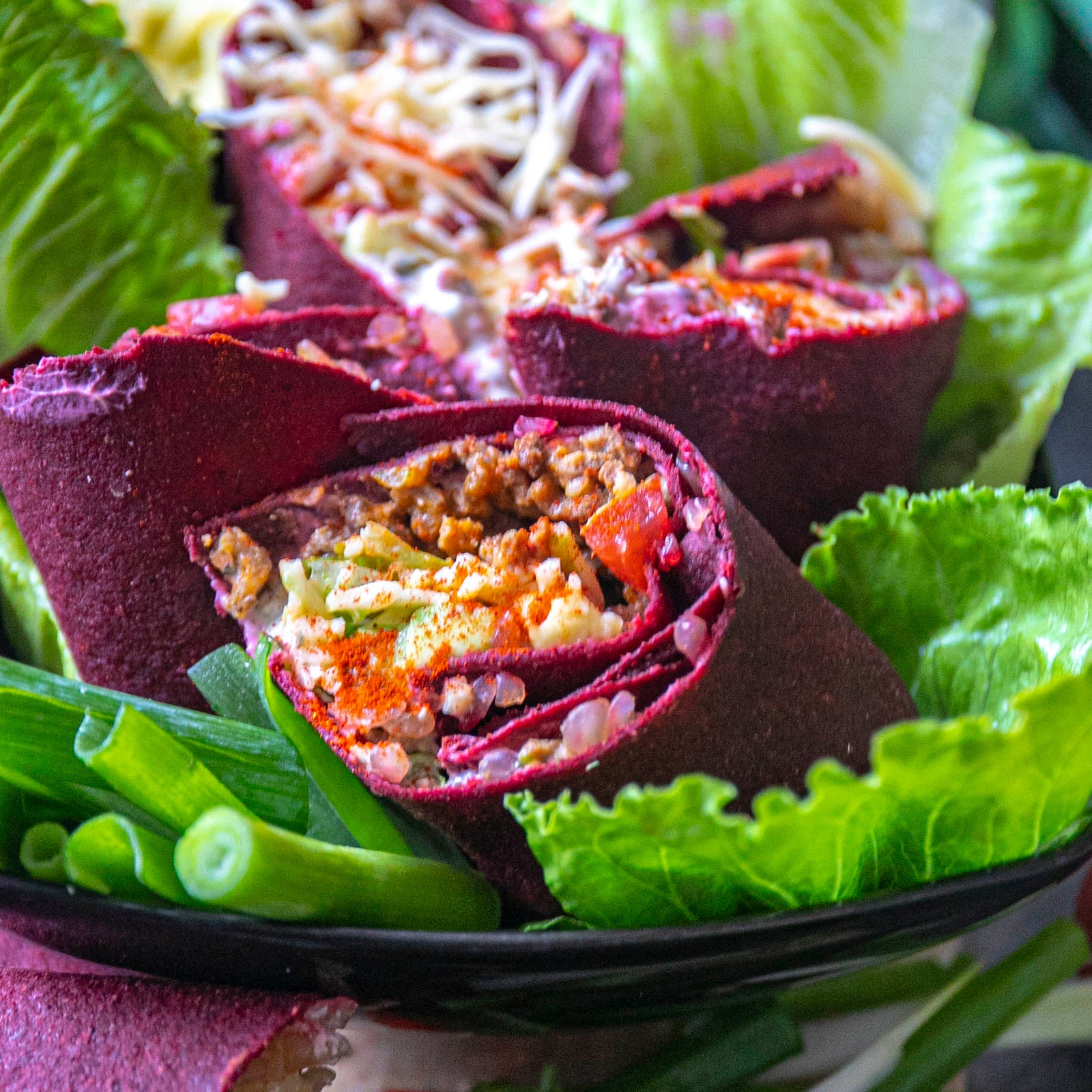 Keto Burrito mit Beetgold Wraps