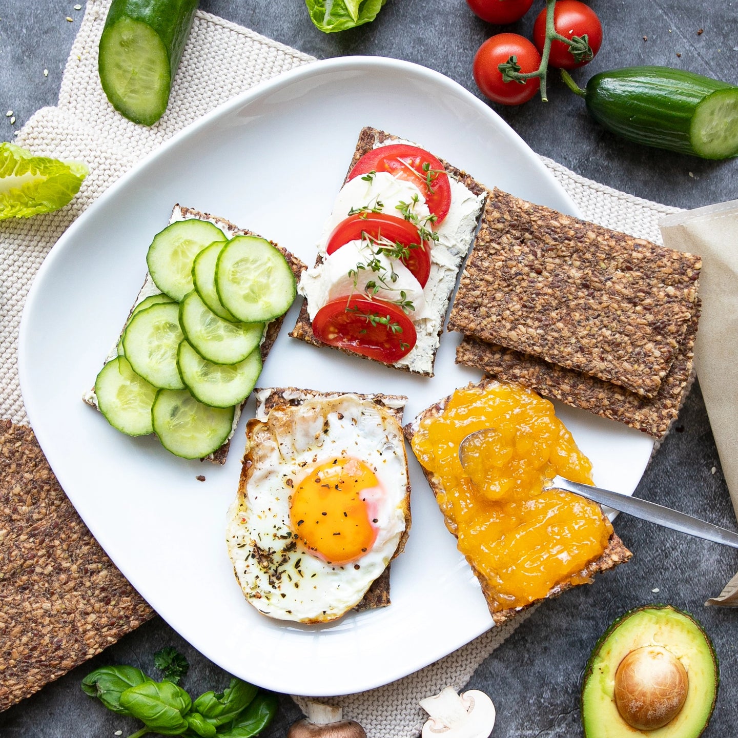 Lower-Carb* Knäckebrot mit Sonnenblumenkernen | Bio