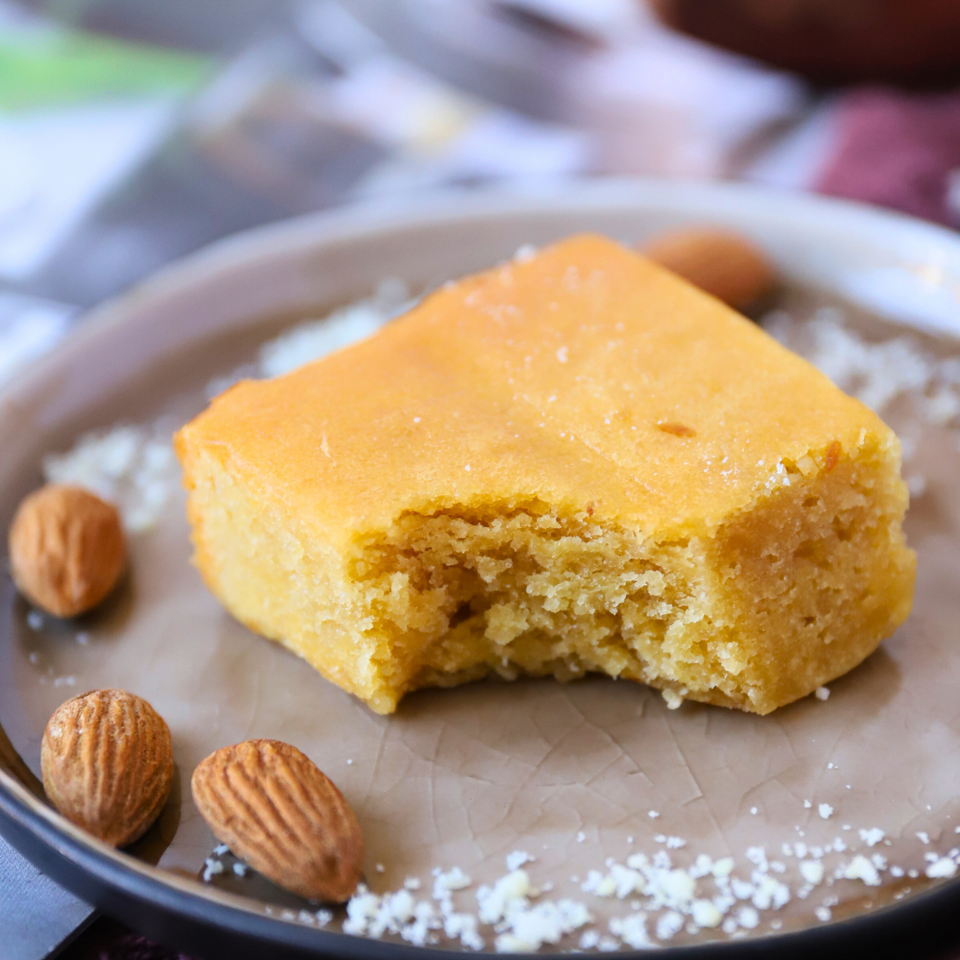 Vanilla Praline Blondie