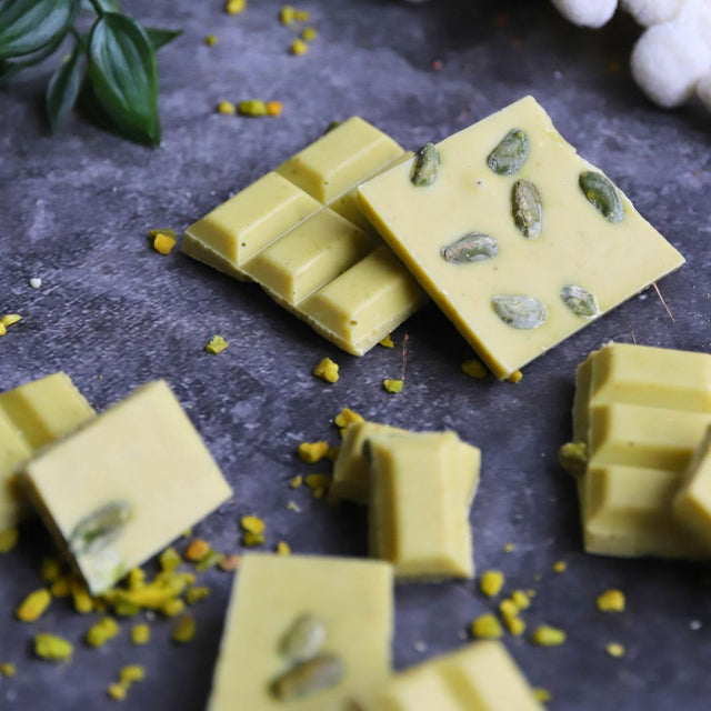 Lower-Carb* Schokolade | Pistazie (MHD: 30.12.2025)