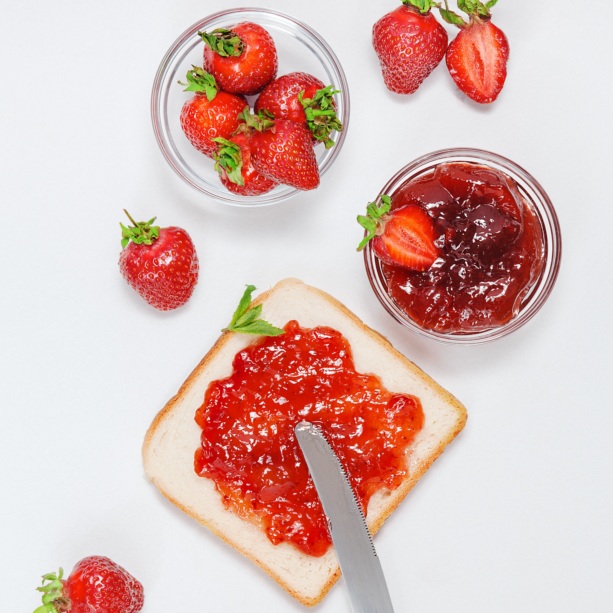 toasts-with-strawberry-jam-for-breakfast-2022-11-02-18-03-45-utc